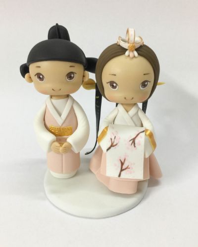 Picture of Mini Korean Hanbok Wedding Cake Topper,  Traditional Wedding Cake Topper, Pink Theme